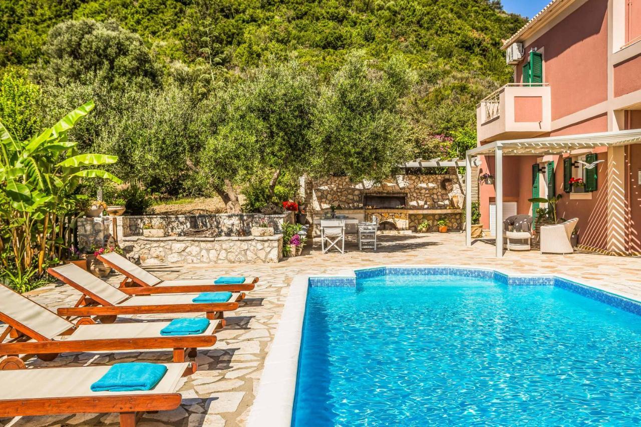 Villa Aspasia Mavrata Esterno foto